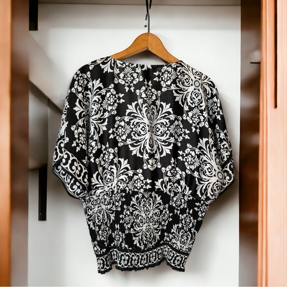 White House Black Market “Batwing” Boho Blossom Blouse with Clinched Waist - Picture 2 of 4
